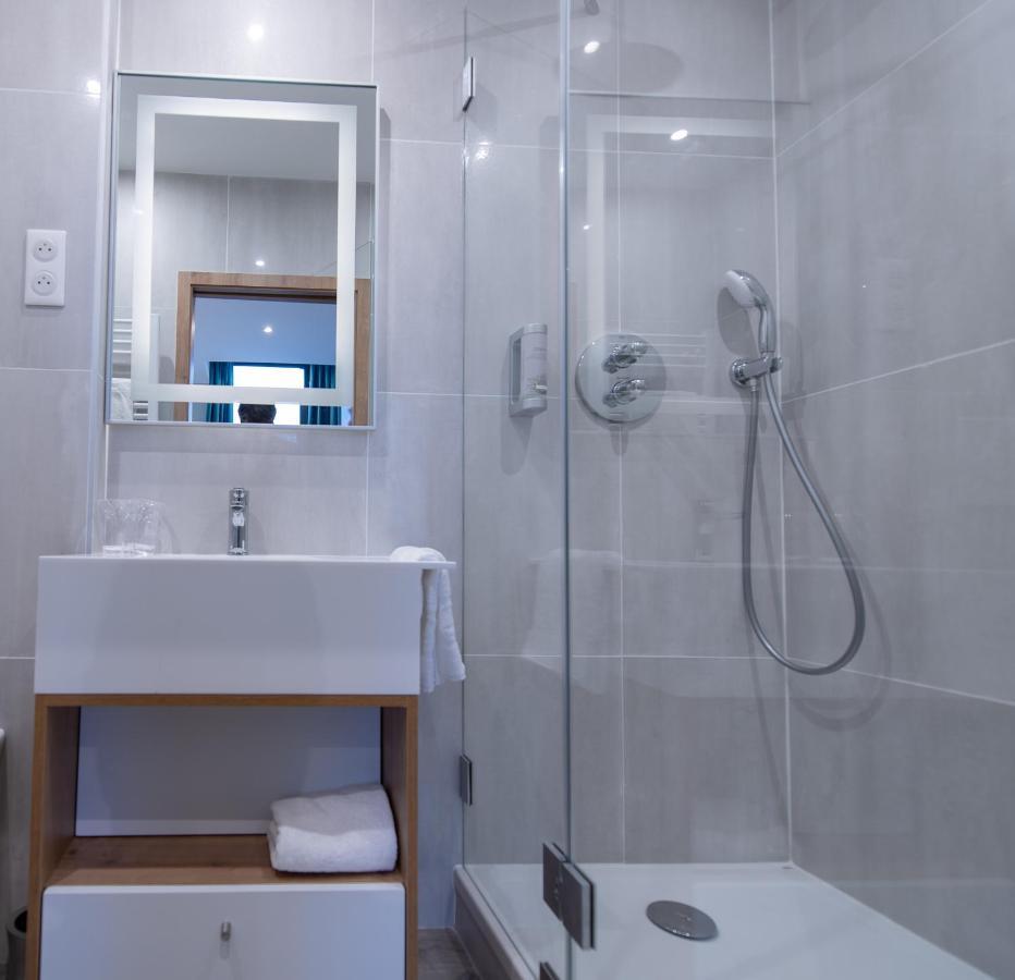 Double Room Private Bathroom